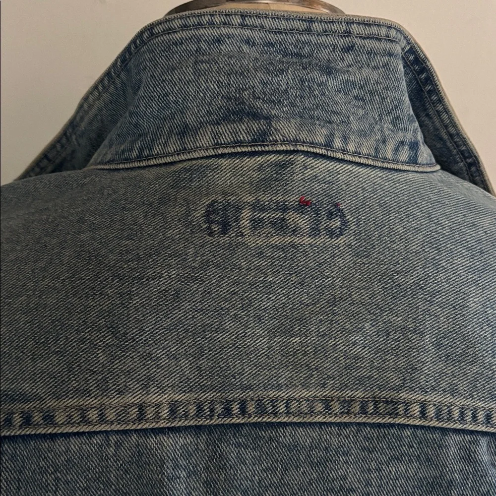 VINTAGE Banana Republic Trucker Jacket Men XL Blue Denim Jean Leather Collar 90s